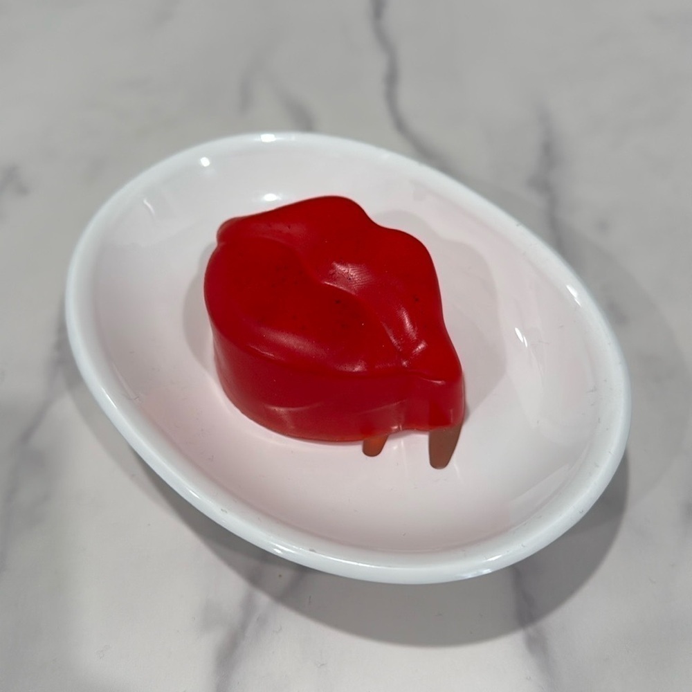 Lip soap bars💋 Set of 3 - Picture 3 of 10